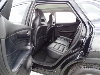 MG MG HS 1.5 T-GDI Exclusive DCT Euro 6 (s/s) 5dr
