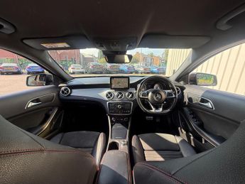 Mercedes-Benz GLA 2.1 GLA220d AMG Line (Premium) 7G-DCT 4MATIC Euro 6 (s/s) 5dr