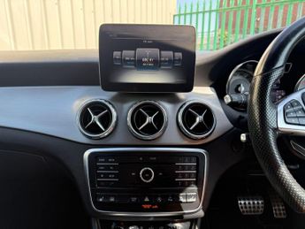 Mercedes-Benz GLA 2.1 GLA220d AMG Line (Premium) 7G-DCT 4MATIC Euro 6 (s/s) 5dr