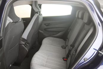 Renault Megane E-Tech 60kWh equilibre Auto 5dr (optimum charge)