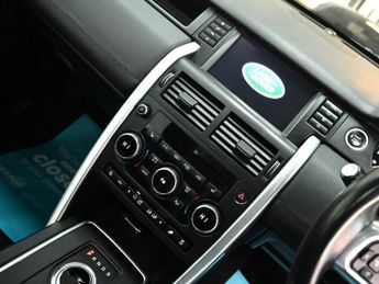 LAND ROVER DISCOVERY SPORT 2.0 TD4 SE Tech SUV 5dr Diesel Auto 4WD Euro 6 (s/s) (180 ps) +F