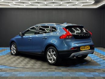 Volvo V40 Cross Country 2.0 D3 Lux Nav Auto Euro 6 (s/s) 5dr