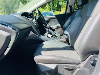 Ford Focus 1.6 TDCi Titanium X Euro 5 (s/s) 5dr