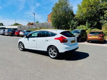 Ford Focus 1.6 TDCi Titanium X Euro 5 (s/s) 5dr