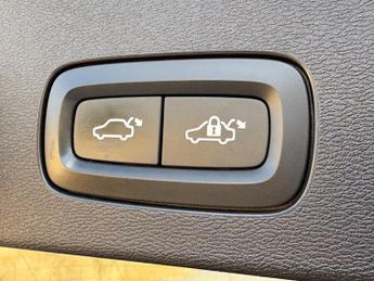 Volvo V60 2.0 T5 R-Design Pro Auto Euro 6 (s/s) 5dr