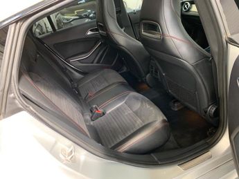 Mercedes-Benz CLA 2.1 CLA220d AMG Sport Shooting Brake 7G-DCT Euro 6 (s/s) 5dr