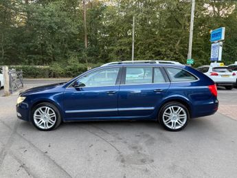 Skoda Superb 2.0 TDI Elegance DSG Euro 5 5dr
