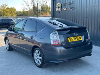 Toyota Prius 1.5 T Spirit CVT 5dr
