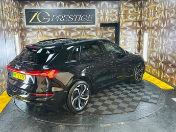 Audi e-tron 50 Black Edition Auto quattro 5dr 71.2kWh (11kW Charger)