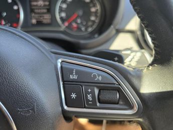 Audi A1 1.0 TFSI Sport Sportback S Tronic Euro 6 (s/s) 5dr (Nav)