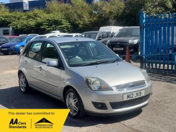 Ford Fiesta 1.6 Ghia 5dr