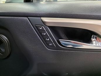Lexus RX L 3.5 450h L V6 (Premium) E-CVT 4WD Euro 6 (s/s) 5dr