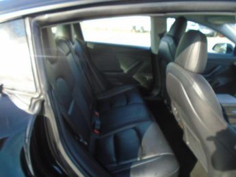 Tesla Model 3 Standard Range Plus Auto RWD 4dr