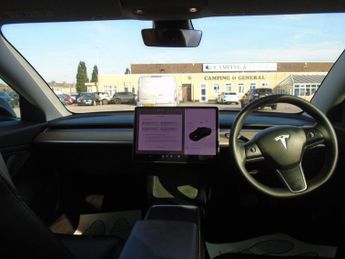 Tesla Model 3 Standard Range Plus Auto RWD 4dr