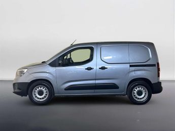 Vauxhall Combo Electric 2300 50kWh Dynamic Panel Van 5dr Electric Auto L1 H1 (7.4kW Char