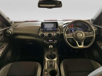 Nissan Juke 1.0 DIG-T N-Connecta SUV 5dr Petrol Manual Euro 6 (s/s) (114 ps)