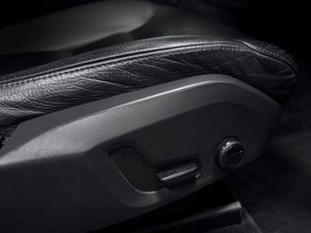 Volvo XC60 Inscription Expression T6 AWD (350 hp) Auto