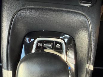 Toyota Corolla 1.8 VVT-h Icon Tech CVT Euro 6 (s/s) 5dr