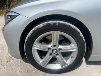 BMW 3 Series 2.0 320d SE Auto Euro 5 (s/s) 4dr