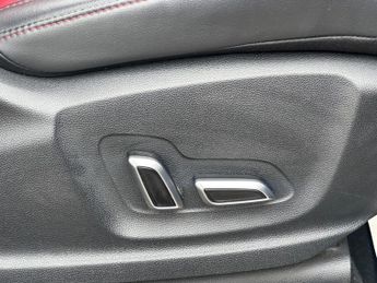 MG MG HS 1.5 T-GDI 16.6kWh Exclusive Auto Euro 6 (s/s) 5dr