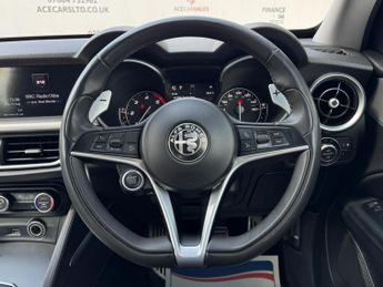 Alfa Romeo Stelvio 2.2 TD Speciale Auto Q4 AWD Euro 6 (s/s) 5dr