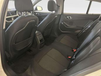 BMW 1 Series 1.5 118i SE (LCP) Hatchback 5dr Petrol Manual Euro 6 (s/s) (136 