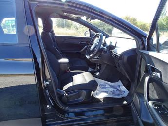 MG MG4 51kWh SE Auto 5dr