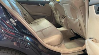 Mercedes-Benz C Class 2.1 C220 CDI BlueEfficiency Elegance Auto Euro 5 5dr