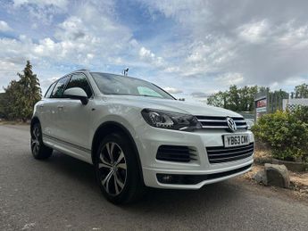 Volkswagen Touareg 3.0 TDI V6 BlueMotion Tech R-Line Tiptronic 4WD Euro 5 (s/s) 5dr