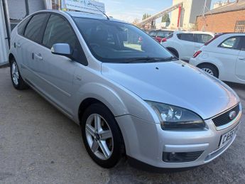 Ford Focus 1.6 Titanium 5dr