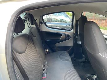 Peugeot 107 1.0 12V Active 2 Tronic Euro 5 5dr