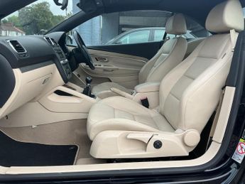 Volkswagen Eos 2.0 TDI Sport Cabriolet Euro 4 2dr