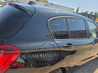 BMW 1 Series 1.6 118i SE Hatchback 5dr Petrol Auto Euro 5 (s/s) (170 ps)