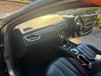 MG MG5 52.5kWh Exclusive Auto 5dr