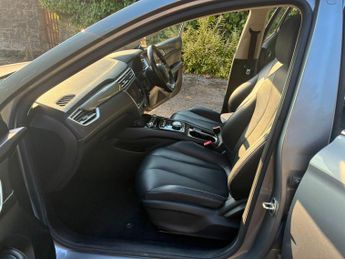 MG MG5 52.5kWh Exclusive Auto 5dr