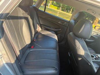 MG MG5 52.5kWh Exclusive Auto 5dr