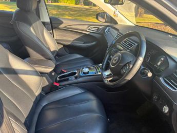 MG MG5 52.5kWh Exclusive Auto 5dr