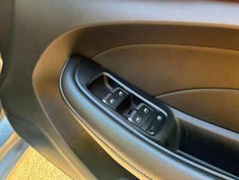 MG MG5 52.5kWh Exclusive Auto 5dr