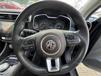 MG MG ZS 44.5kWh Exclusive Auto 5dr