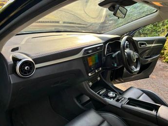 MG MG ZS 44.5kWh Exclusive Auto 5dr