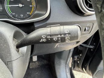 MG MG ZS 44.5kWh Exclusive Auto 5dr