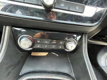 MG MG ZS 44.5kWh Exclusive Auto 5dr
