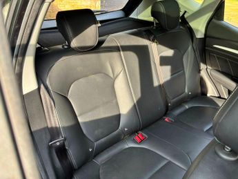 MG MG ZS 44.5kWh Exclusive Auto 5dr