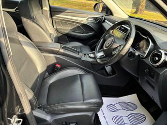 MG MG ZS 44.5kWh Exclusive Auto 5dr