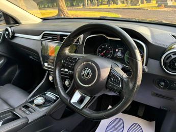 MG MG ZS 44.5kWh Exclusive Auto 5dr