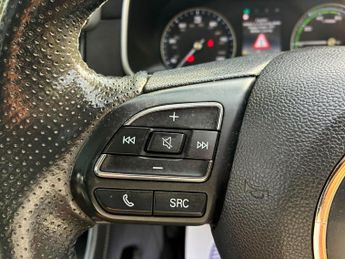 MG MG ZS 44.5kWh Exclusive Auto 5dr