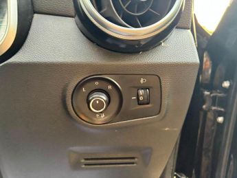 MG MG ZS 44.5kWh Exclusive Auto 5dr