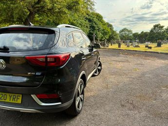 MG MG ZS 44.5kWh Exclusive Auto 5dr