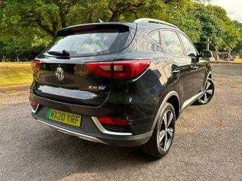 MG MG ZS 44.5kWh Exclusive Auto 5dr