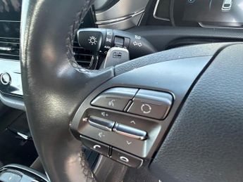 Hyundai IONIQ 38.3kWh Premium Auto 5dr